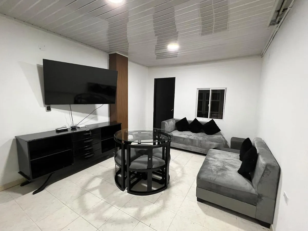 Hermoso Apartaestudio Con Excelente Ubicacion Medellín