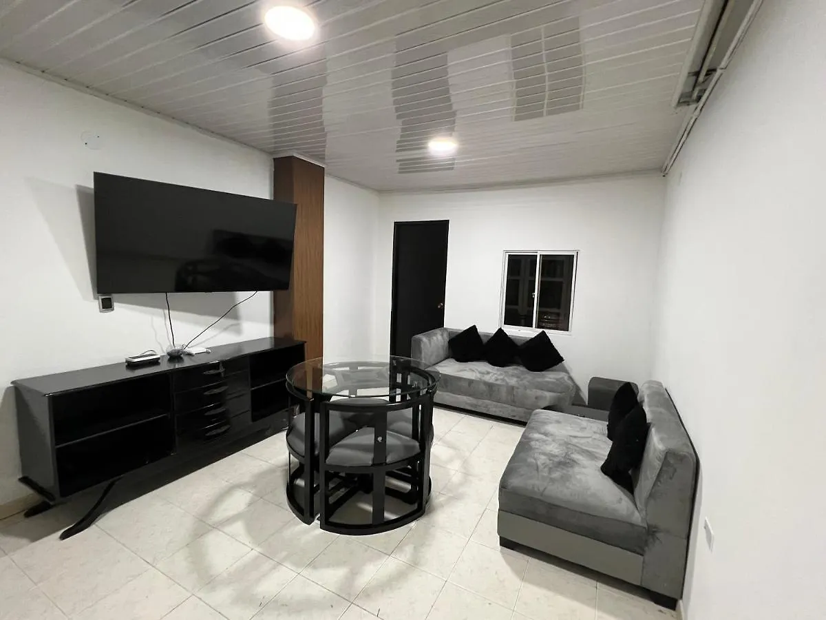 Hermoso Apartaestudio Con Excelente Ubicacion Medellín